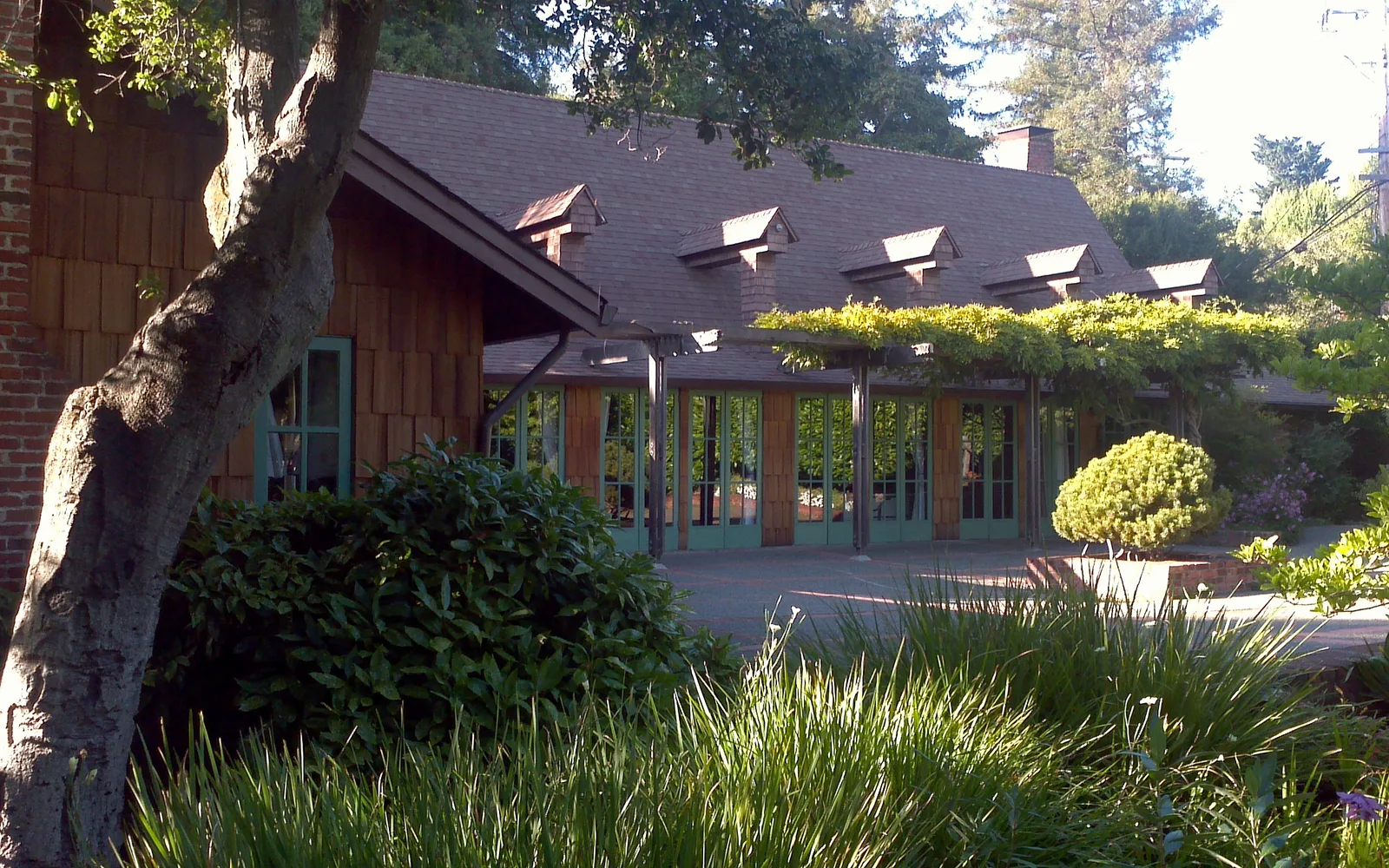 Exterior view of the Outdoor Art Club, a Craftsman-style cultural arts venue in Mill Valley, Marin County
